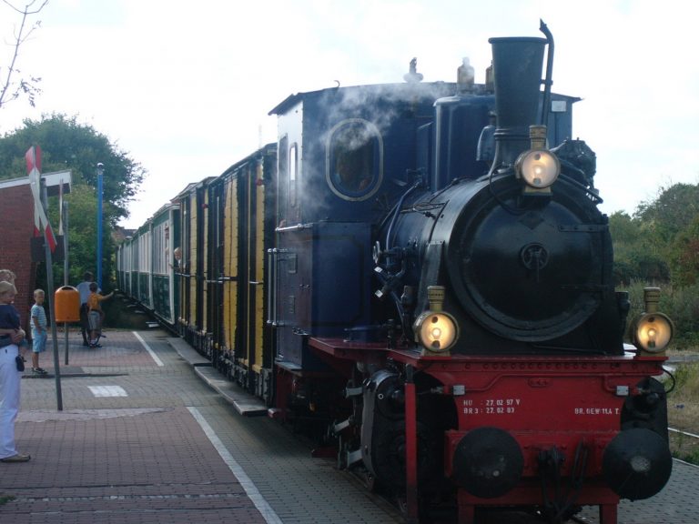August 2003