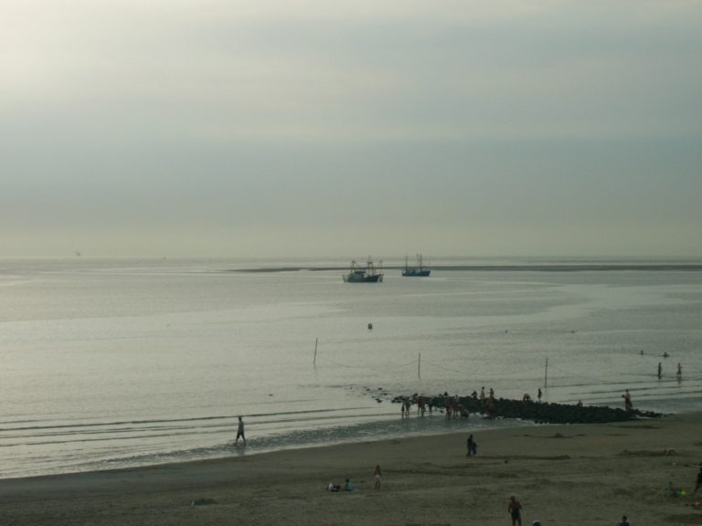 August 2003