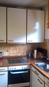 Küche mit Herd/Backofen